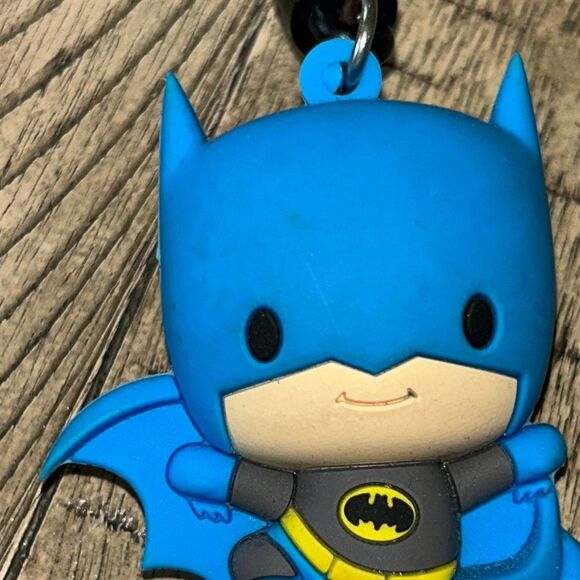 DC Baby and boy bat 🦇 Superhero 🦸 book 📖 bag clips. Also Keychain hook 🪝 - Picture 14 of 17